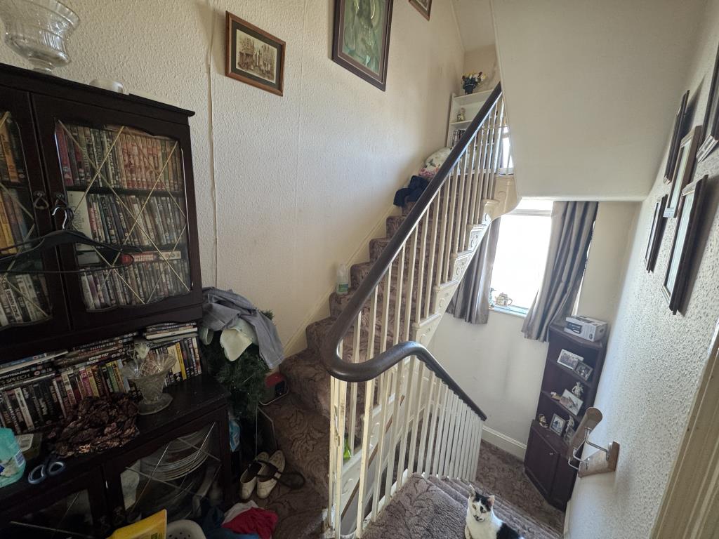 Lot: 14 - RESIDENTIAL INVESTMENT OPPORTUNITY - Second Floor Landing